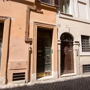 Apartment Girolamo's Jacuzzi Place, Rome